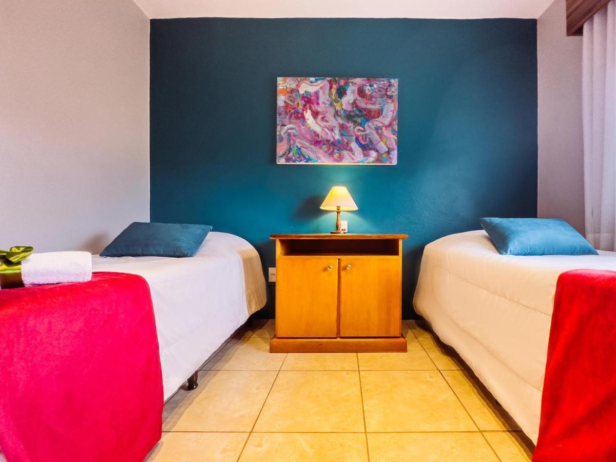 Luzzy Hotel Канела Экстерьер фото