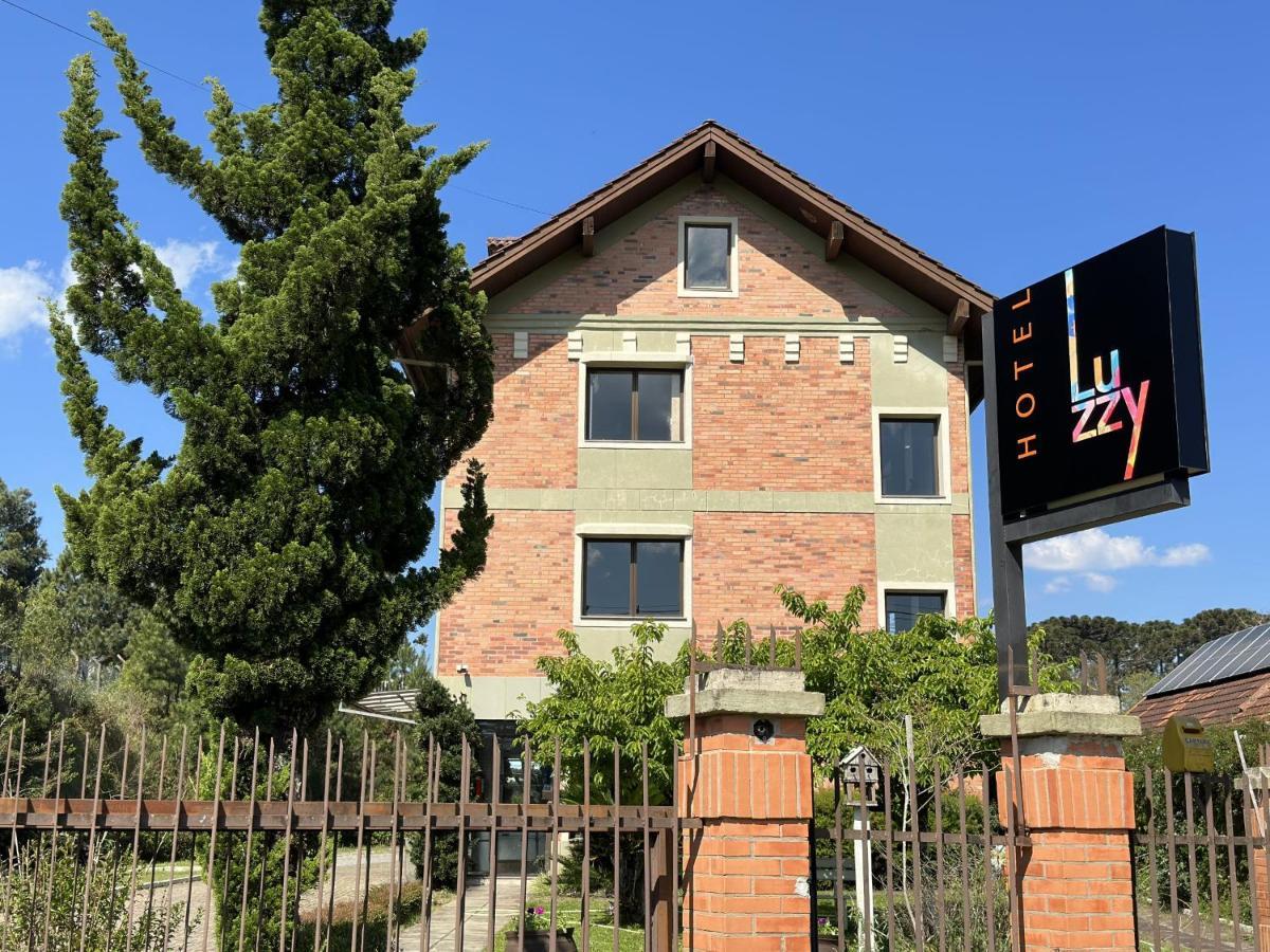 Luzzy Hotel Канела Экстерьер фото